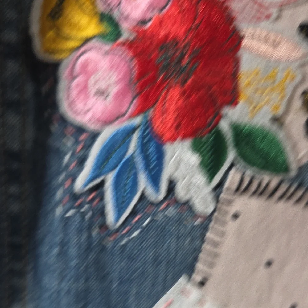 Arizona Jean Company Blue Denim Flare Jeans with Floral Patchwork - Picture 11 of 16